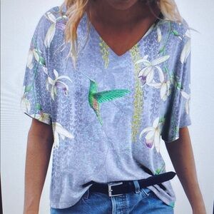 Floral Hummingbird Print Gray Top